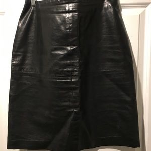 Genuine leather skirt